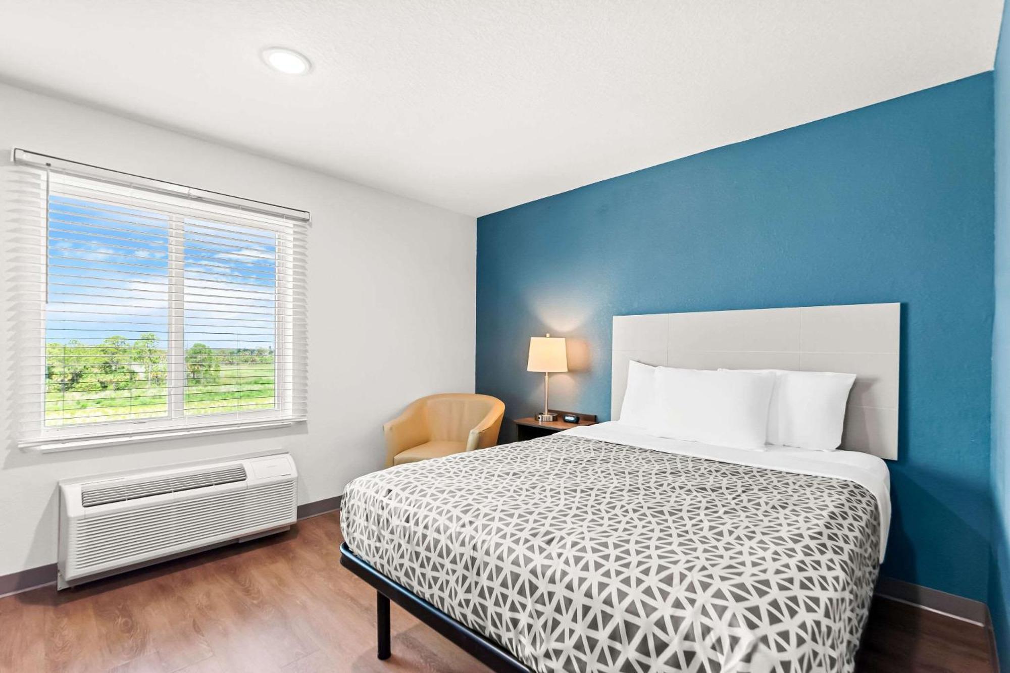 Woodspring Suites Hudson Port Richey Esterno foto